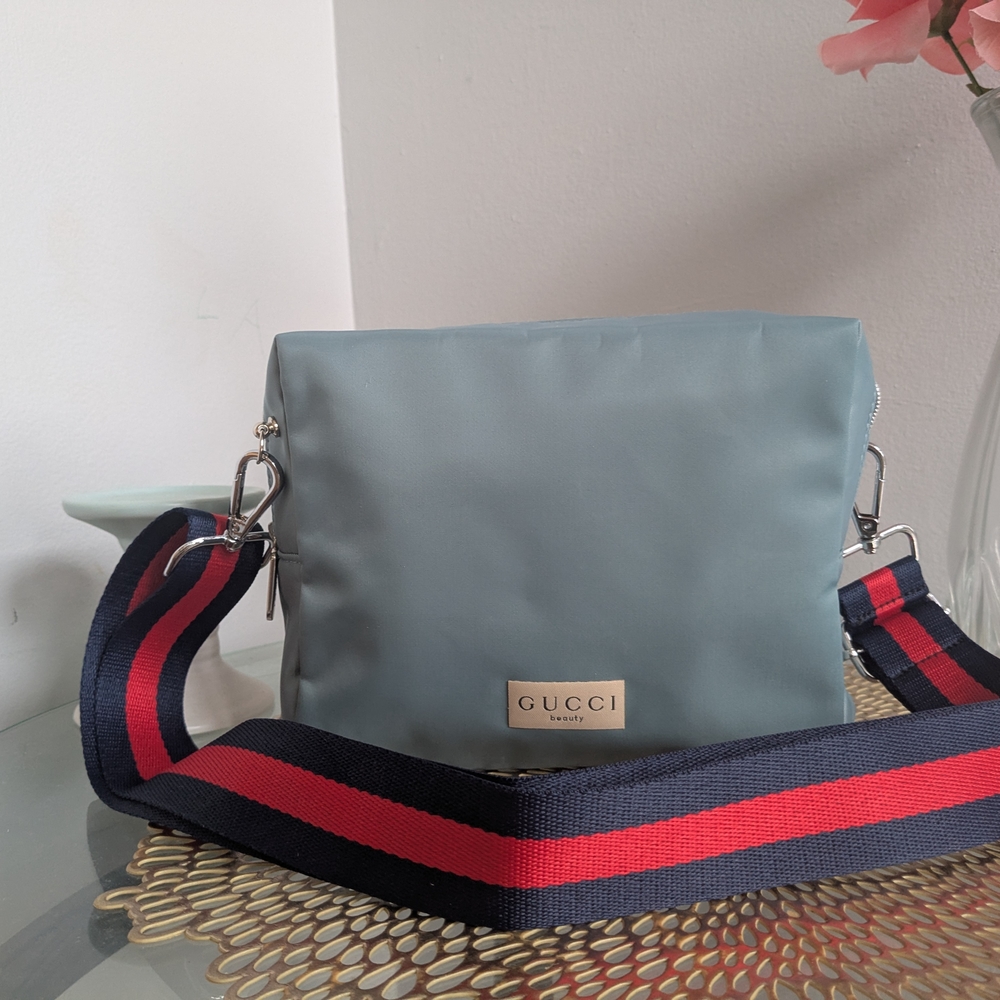 Gucci Gray Crossbody Bag - Picture 4 of 9